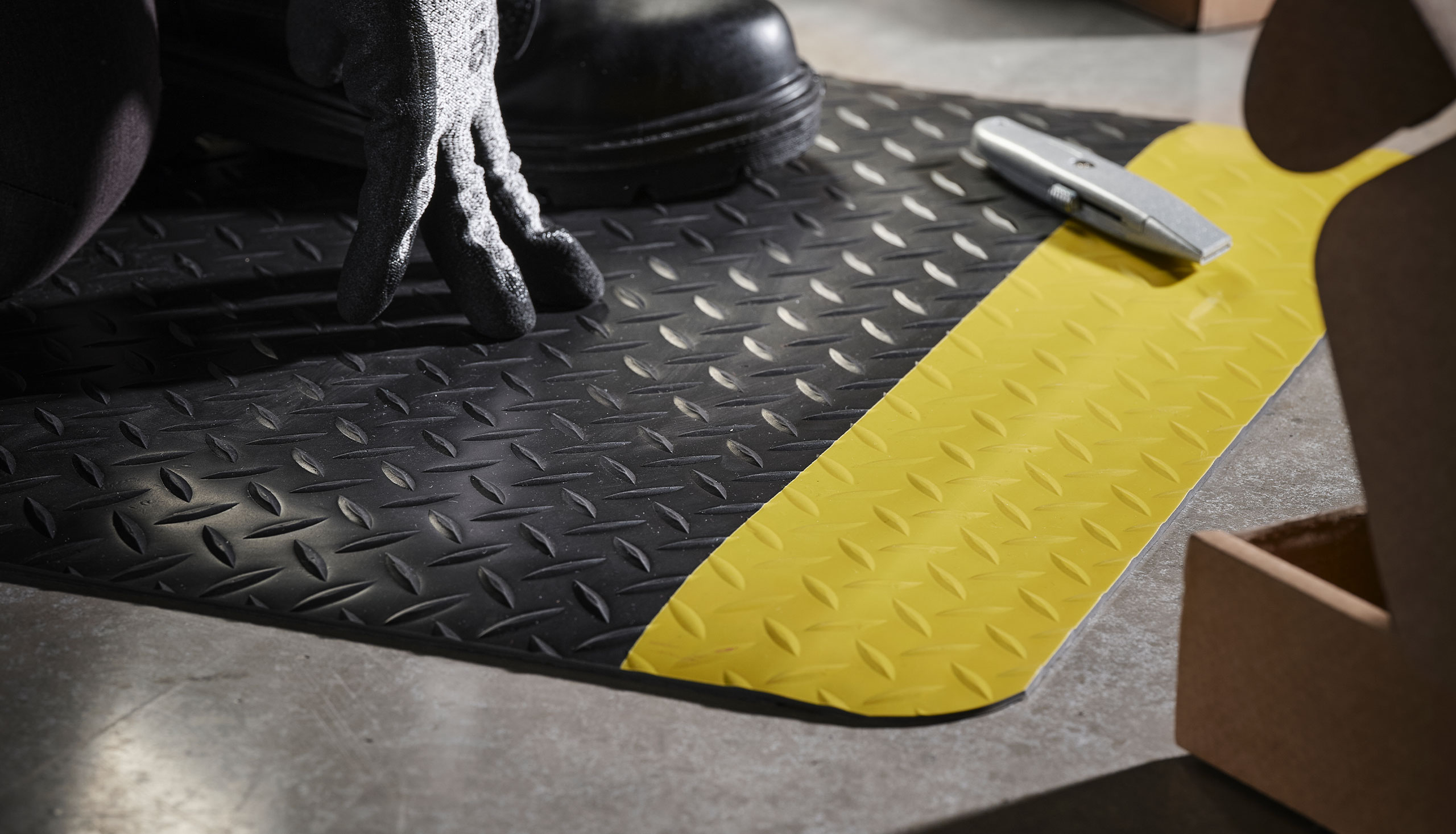 Anti-Fatigue Yellow Bordered Safety Matting