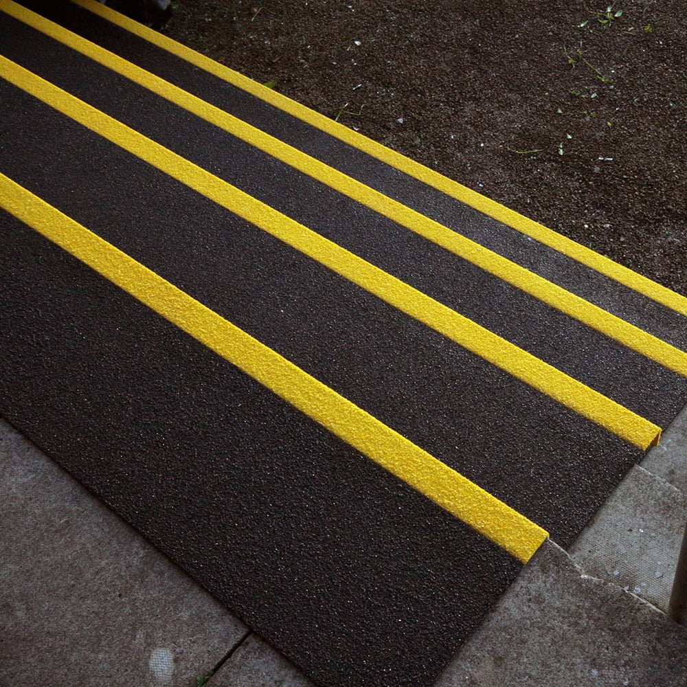 COBAGRiP® Schodiskové nášľapy - GRP podlahovina