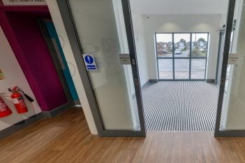 Swimming Pool Entrance Matting for Dirt