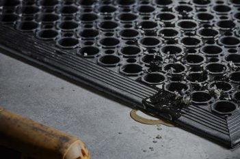 anti-slip oil mat